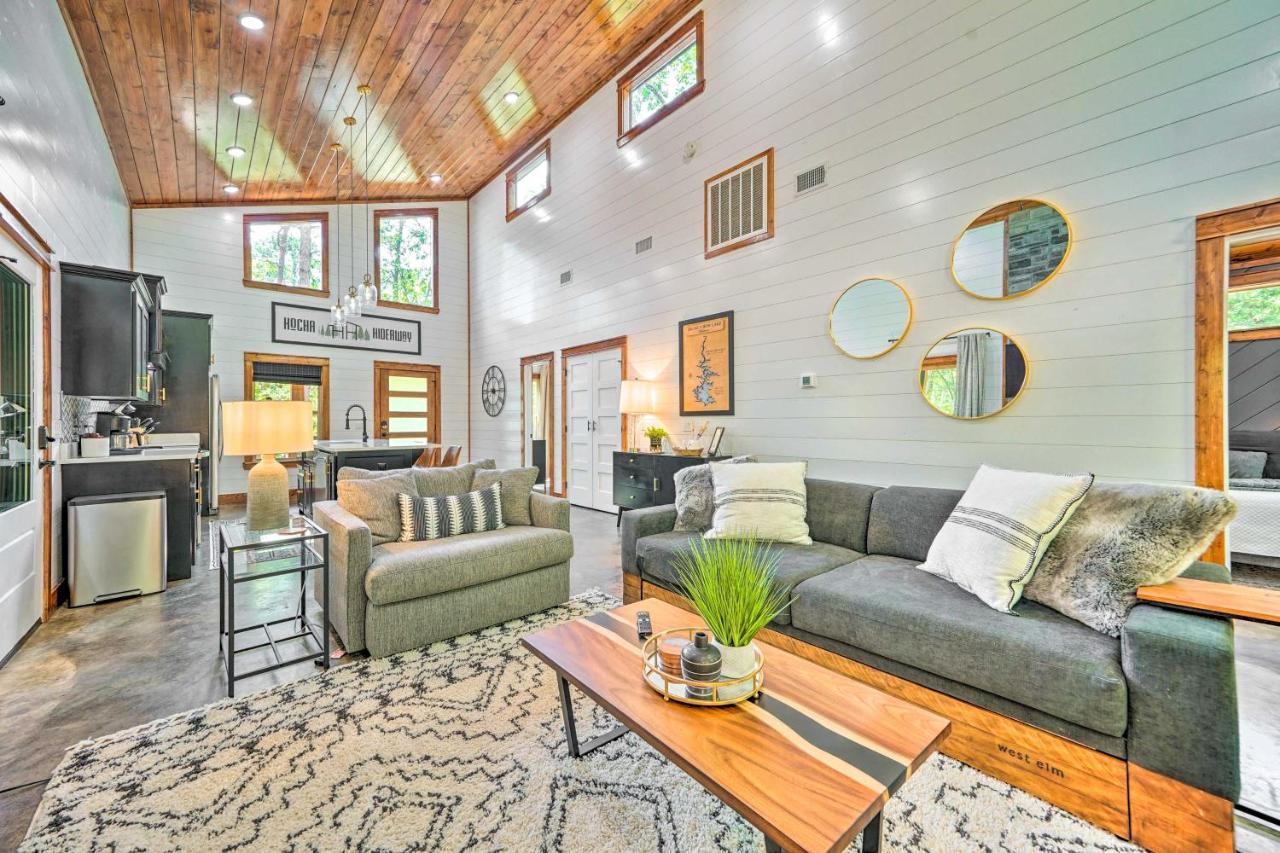 Chic Broken Bow Cabin With Hot Tub And Gas Grill! Eksteriør billede
